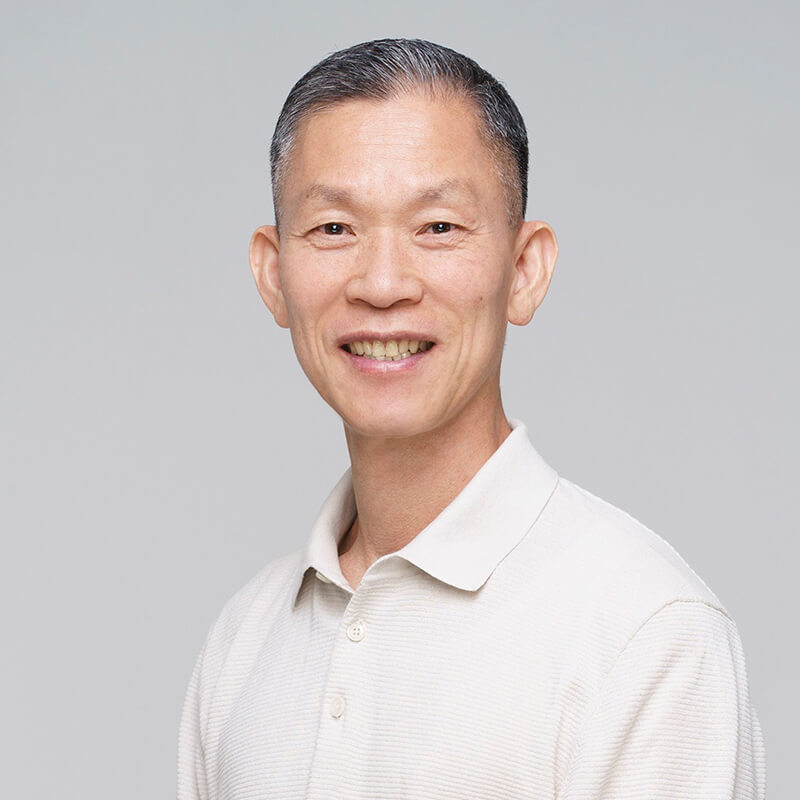 Hong Young Kim photo